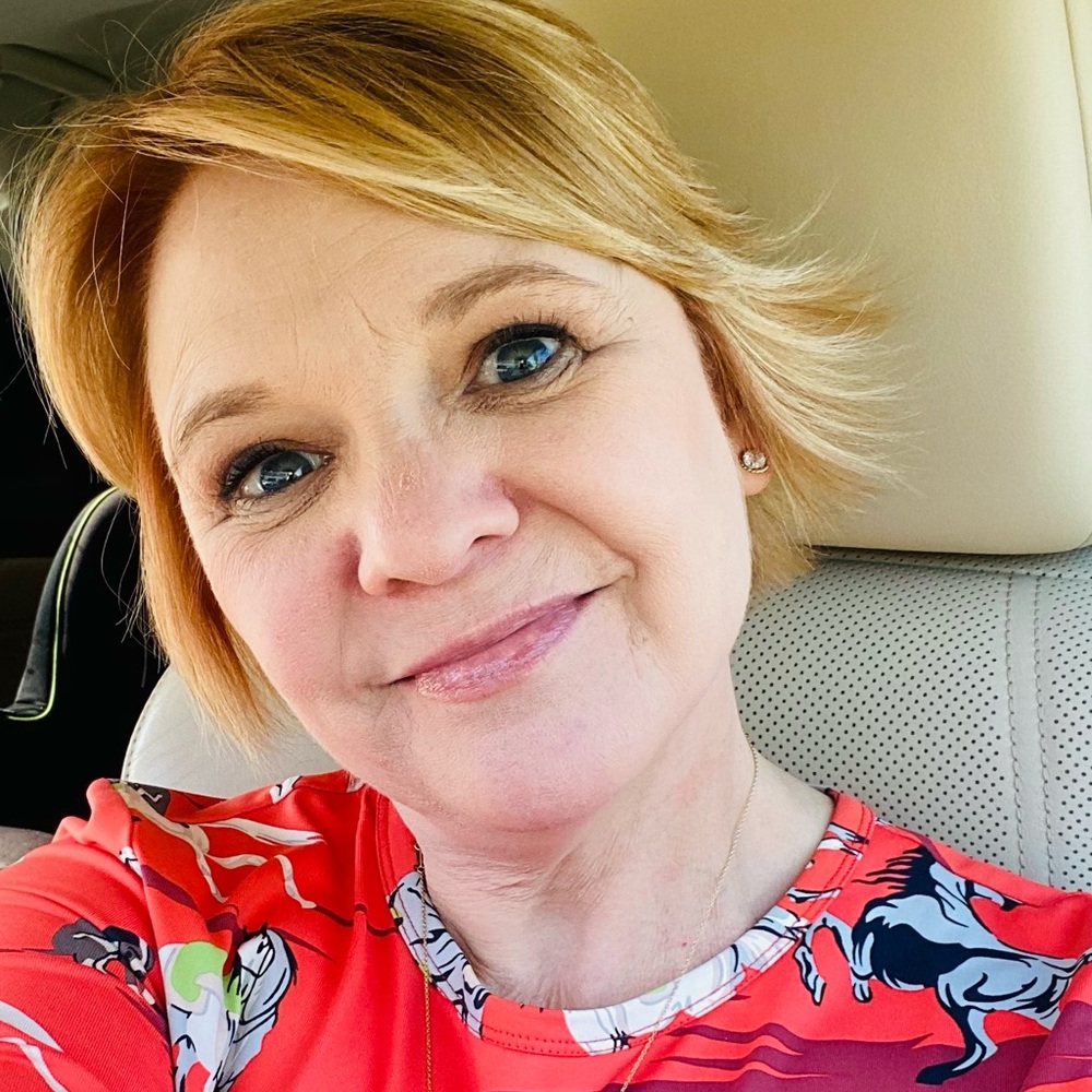 Meet your Posher, Amy